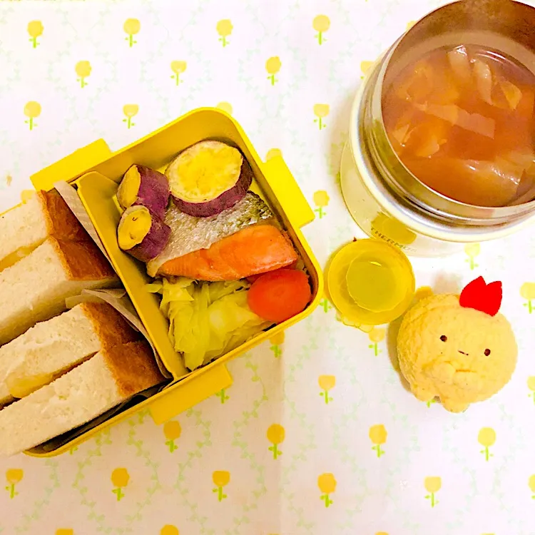 2019.01.21 ミネストローネと鮭弁当🌼|えまむらさん