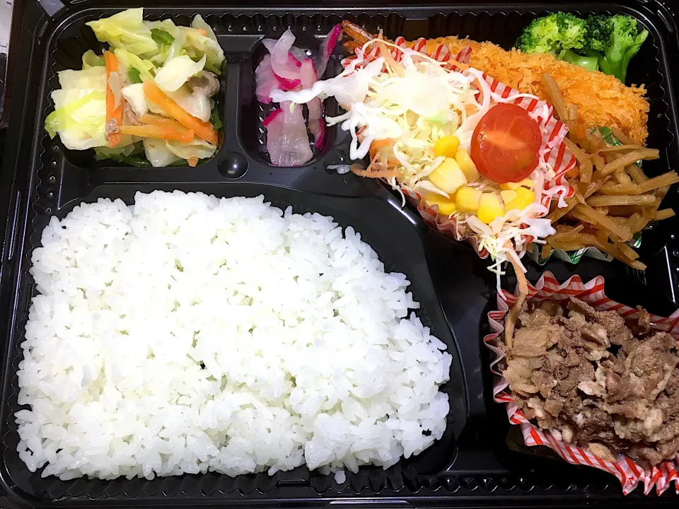 牛丼の具 日替わり宅配弁当 豊川市配達|Naokazu Kuritaさん