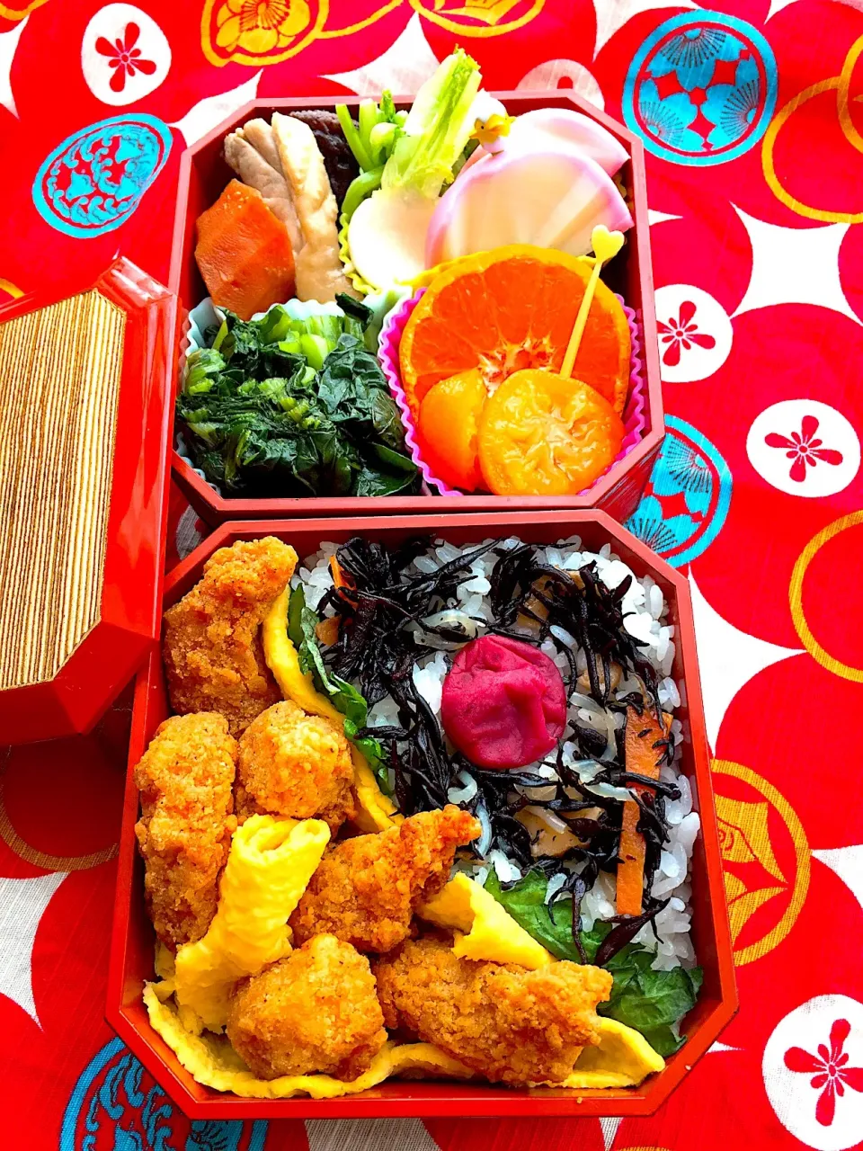 #お弁当  #お父さん弁当 #フライドチキン  #日の丸弁当  #野菜たっぷり  #ヘルシー弁当  #手作り弁当|Blueberry🫐さん