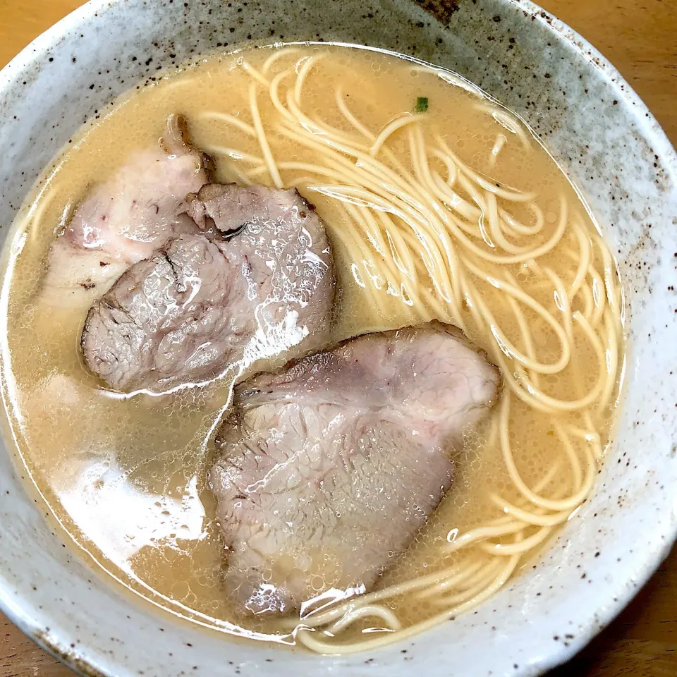 焼豚豚骨ラーメン🍜|Makokoさん