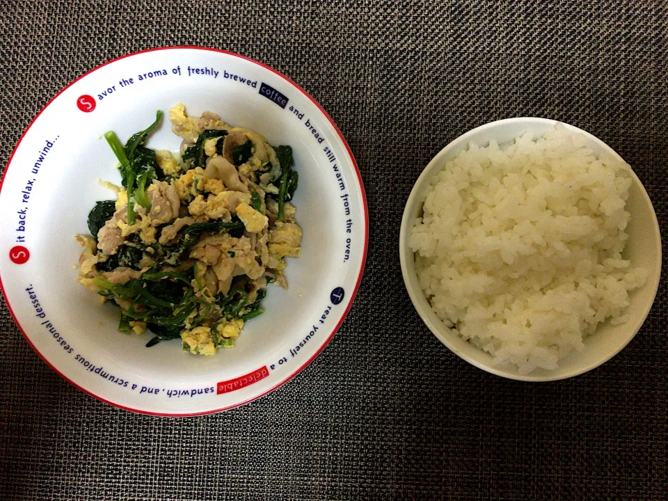 豚肉小松菜玉子炒め(ハーフ)ご飯|ばーさんさん