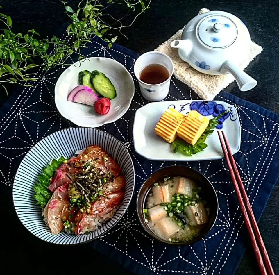 真鯛とカンパチの漬け丼🎶|瑞さん