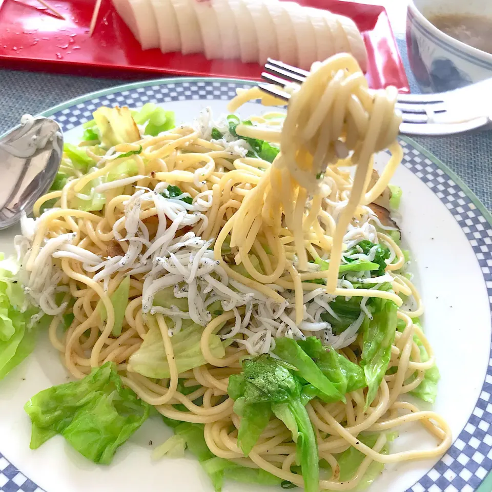 三浦産早春キャベツ
湘南しらす
アンチョビパスタいただきます❣️|シュトママさん