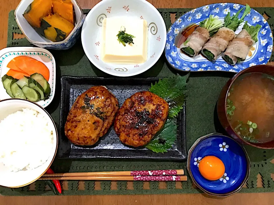 Snapdishの料理写真:鶏つくねの照り焼き定食|ゆうかさんさん