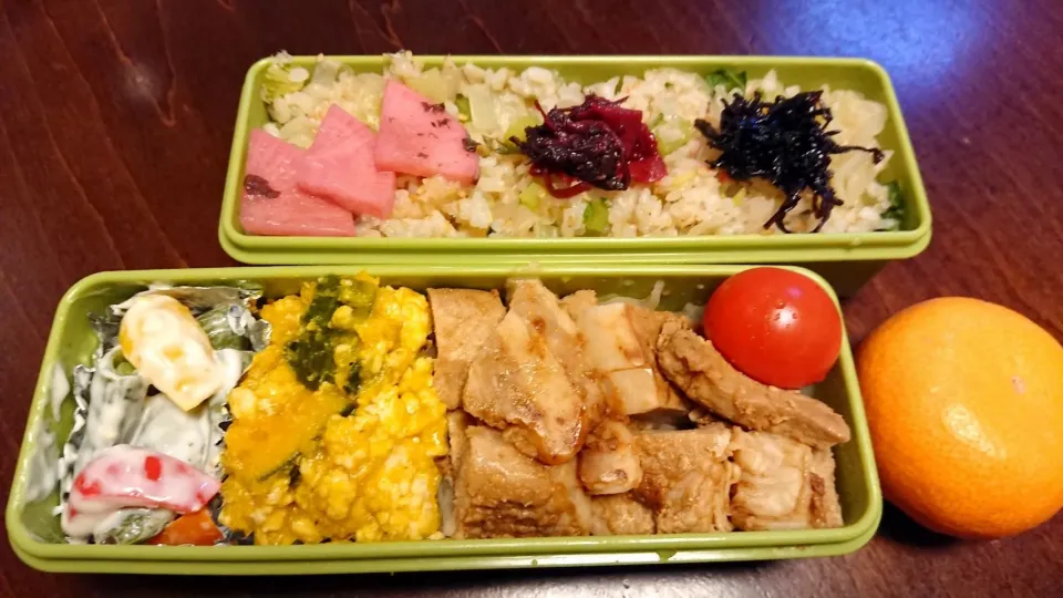 甘藍と小松菜ご飯と豚味噌漬け弁当
 #昨日のお弁当💦|りょーさん