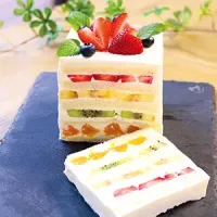 レインボー食パンケーキ