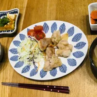 Snapdishの料理写真:鶏肉のカリカリ焼き|ユナママさん