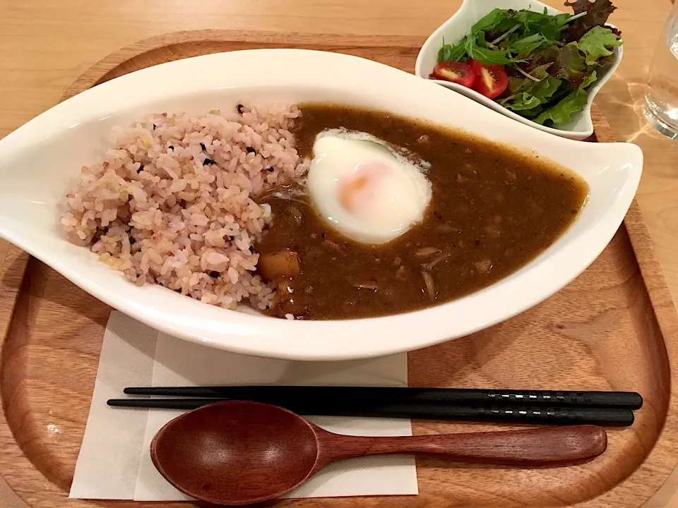 温玉なごみカレー サラダ付き
@ごはんカフェ和|こいちさん