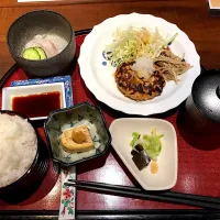 豆腐ハンバーグ定食|Kentaro Matsuoさん