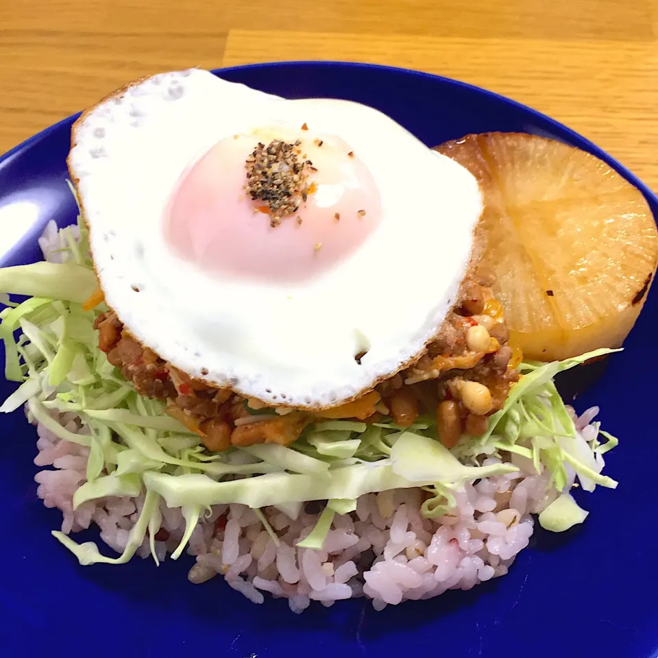 納豆キムチとひき肉炒め🙌|りりさん