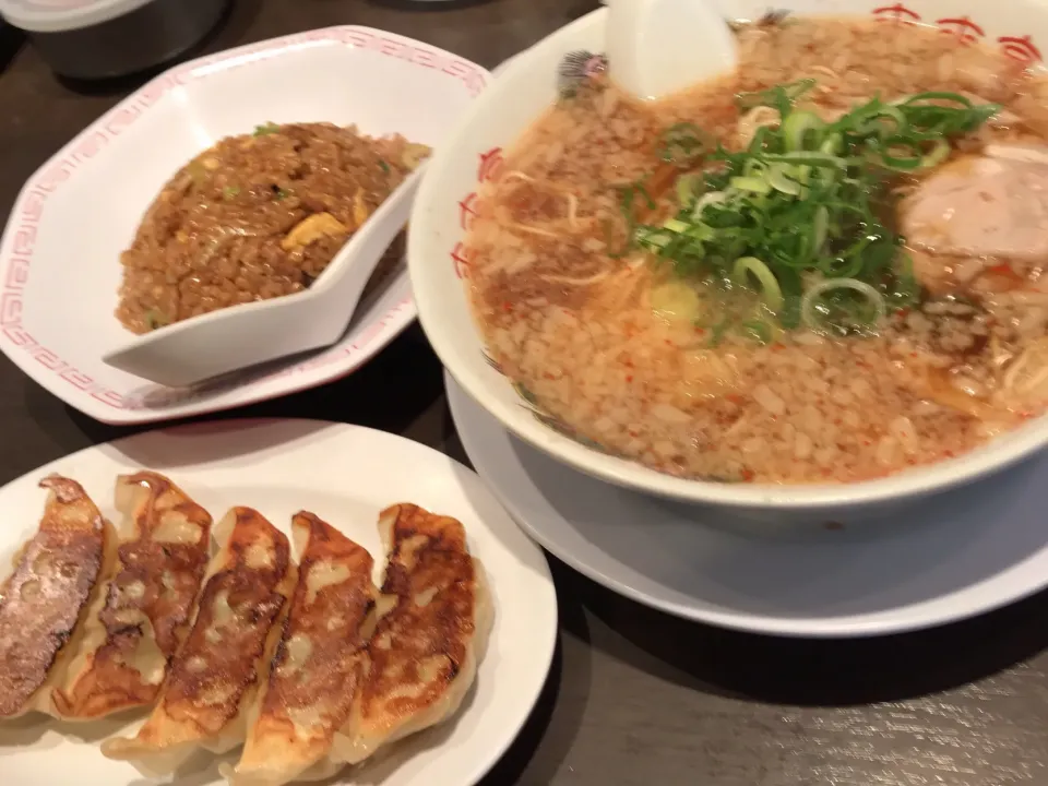 がっつりＡ定食🍜|まさとさん