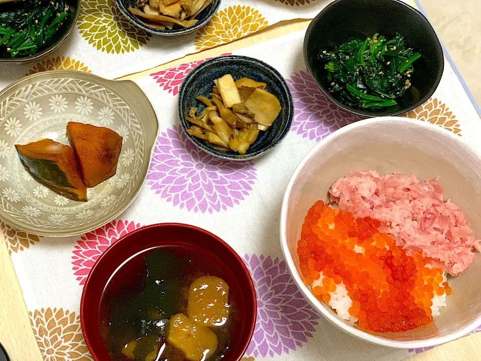 いくら&まぐろたたき丼 他|まめさん