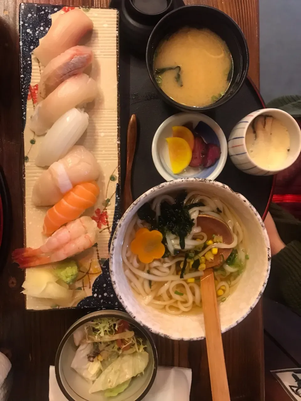 Assorted sushi set|Sky Blueさん