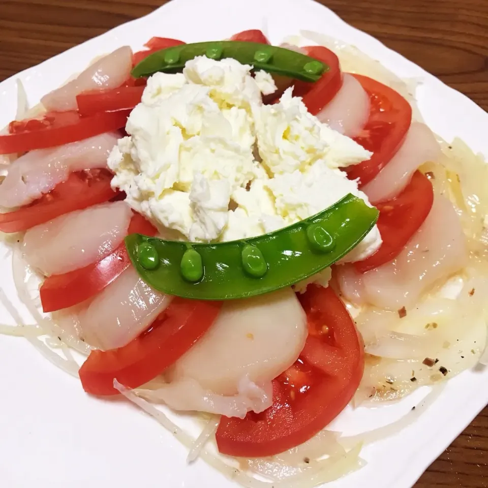 ホタテとトマトのカプレーゼ風カルパッチョ🍅|HALさん