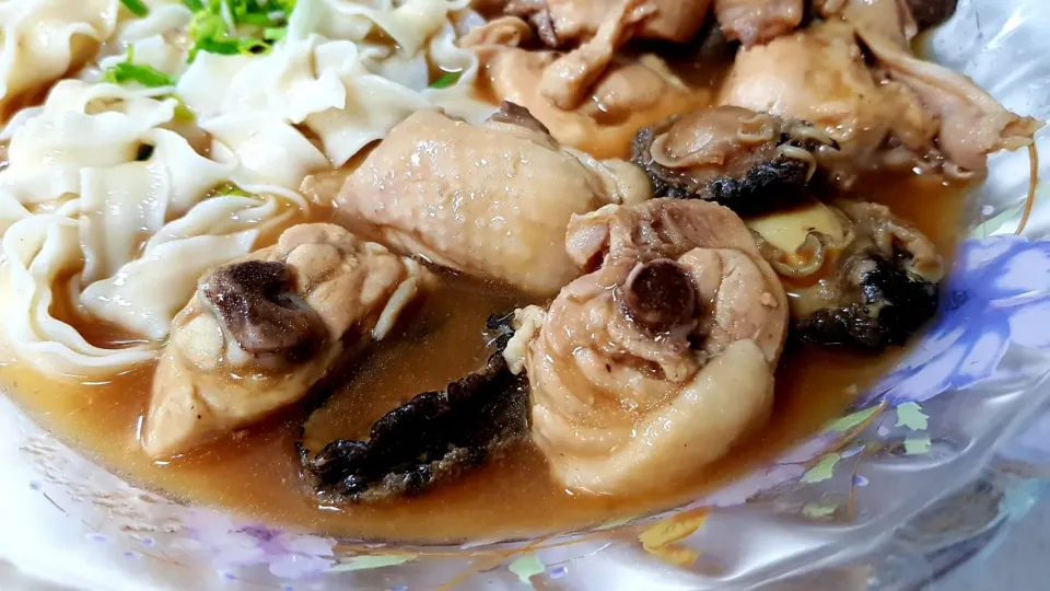 braised chicken with abalone, pork tripe and bamboo shoots|steven z.y.さん