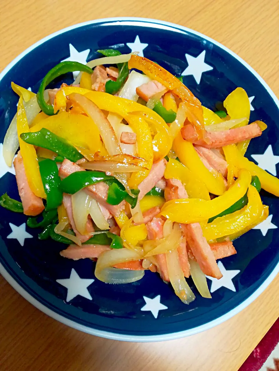 Dinner #冷蔵庫の整理 #厚切りハムと野菜のコンソメ炒め|tamakiさん