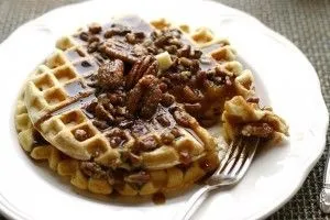 Waffle House pecan waffles|jaedonjadeさん