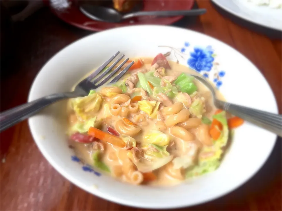 Brunch: my alltime fave. #chickensopas #alamhegz|Kamekawaさん