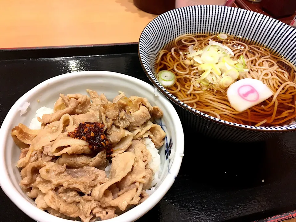 肉丼セット|はっちぃさん