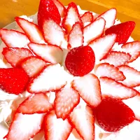 Snapdishの料理写真:お誕生日ケーキ|marikoさん