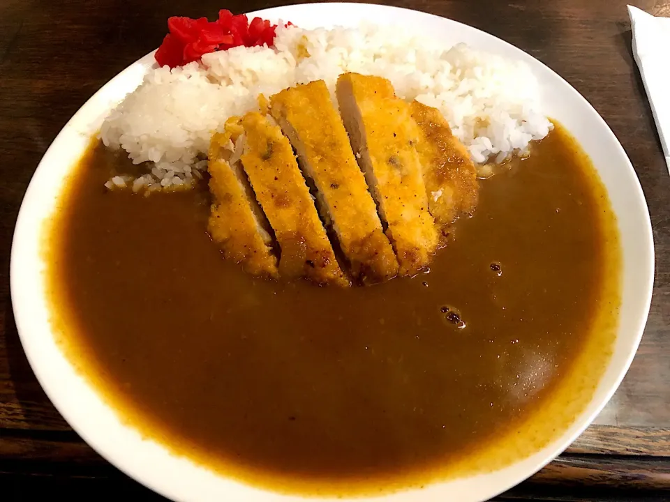 Snapdishの料理写真:メンチカツカレー|Yas Nakさん