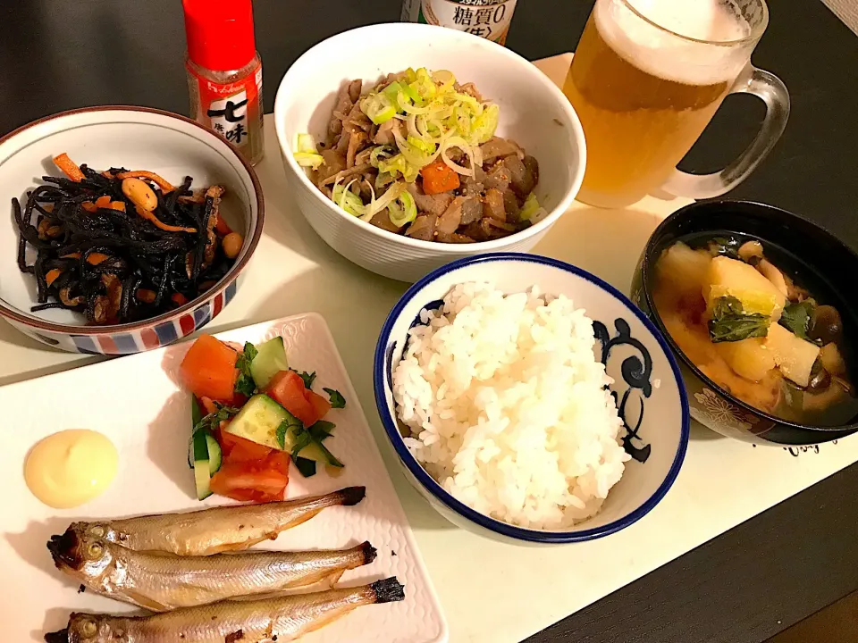 #もつ煮込み #ししゃも  #ひじきの煮物 #夕飯 #夜ご飯  #料理好きな人と繋がりたい #和食|いちごさん