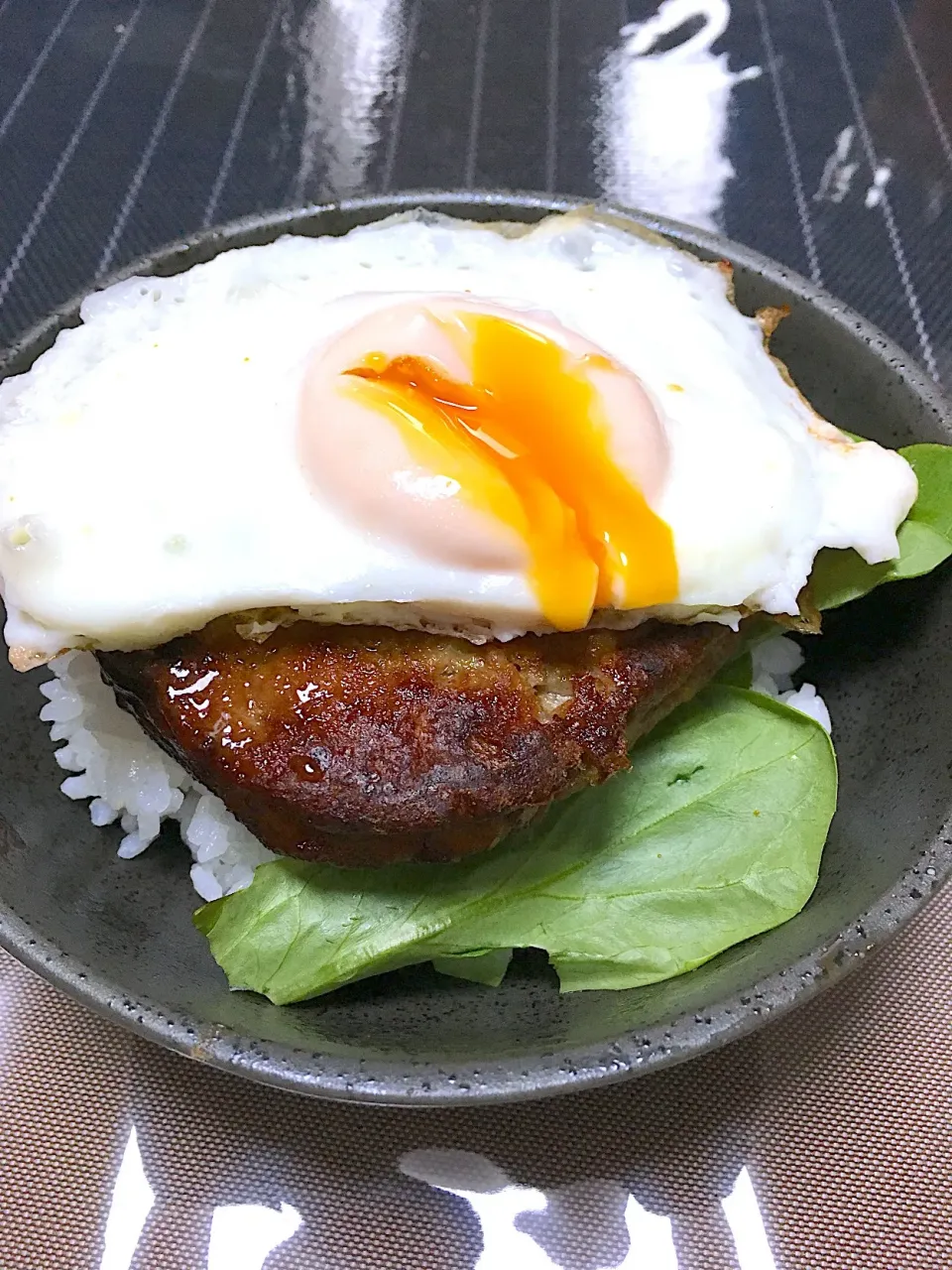 マルシンハンバーグでロコモコ風朝食🍳|ちぐあささん