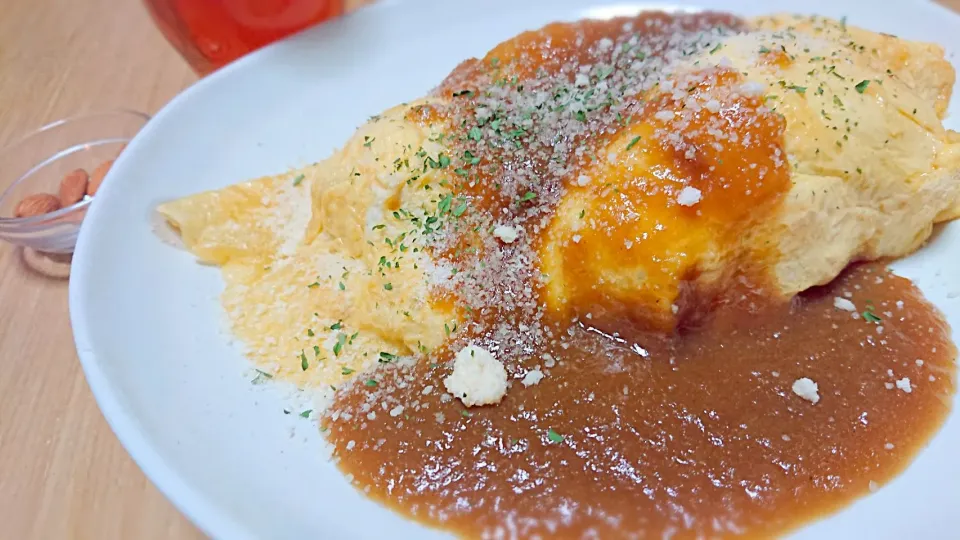 残りカレーのチーズオムライス
アーモンド|やっちさん