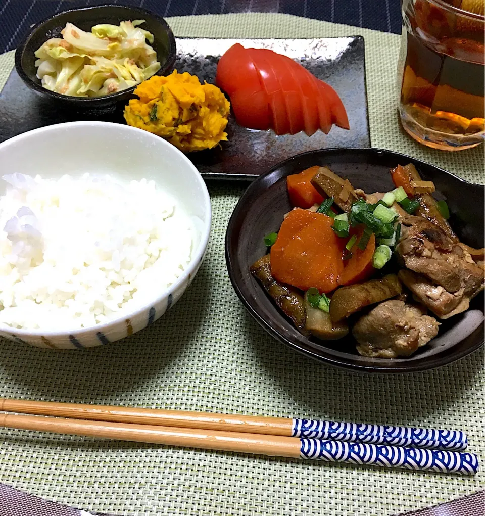 ・とりごぼうの煮物  ネット ・キャベツおかかマヨ和え ・冷やしトマト|ちぐあささん