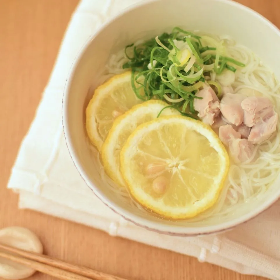 液体塩こうじで♪柚子鶏塩こうじの温そうめん♪|ハナマルキさん