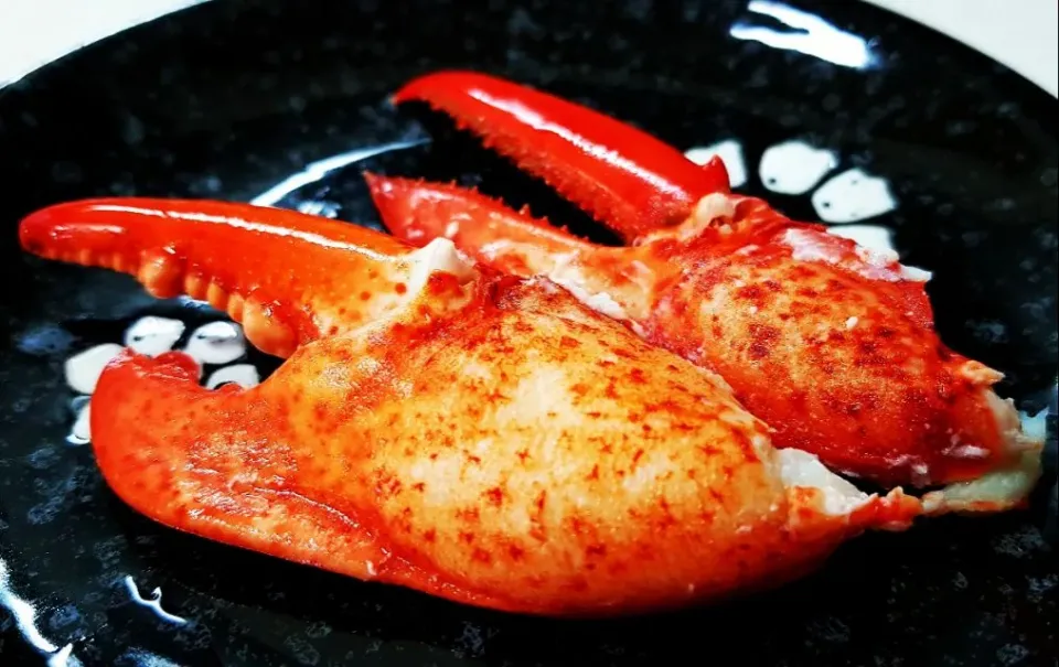 Snapdishの料理写真:lobster claws|steven z.y.さん