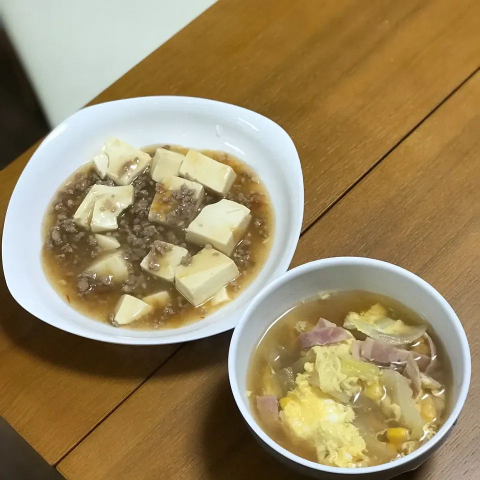 Snapdishの料理写真:広東風麻婆豆腐
白菜、ベーコン、コーン、卵のスープ|ばつさん