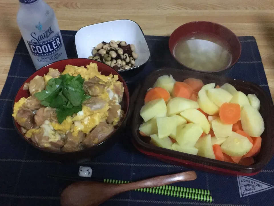 具たっぷり親子丼＋２種の温野菜⸜(  ॑꒳ ॑  )⸝|幸(ゆき)さん