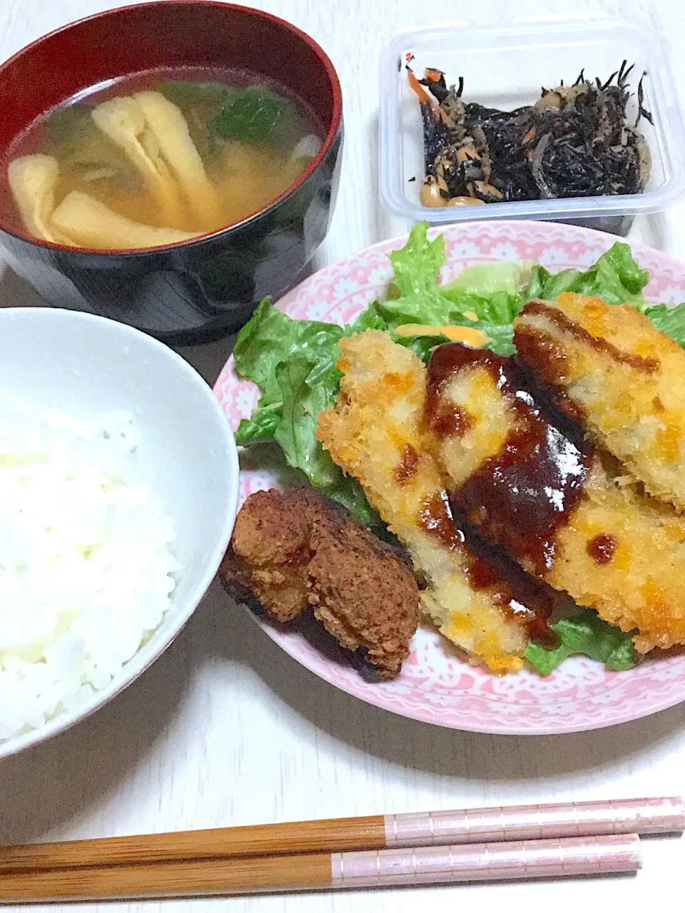 アジフライ、唐揚げ、ほうれん草とネギのお味噌汁|Ayaさん