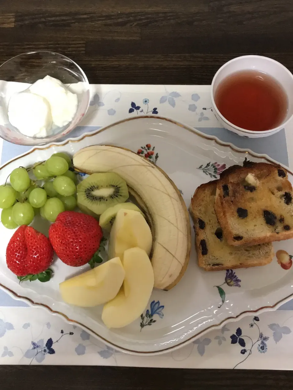 フルーツた〜っぷりの朝食|tamemitiさん