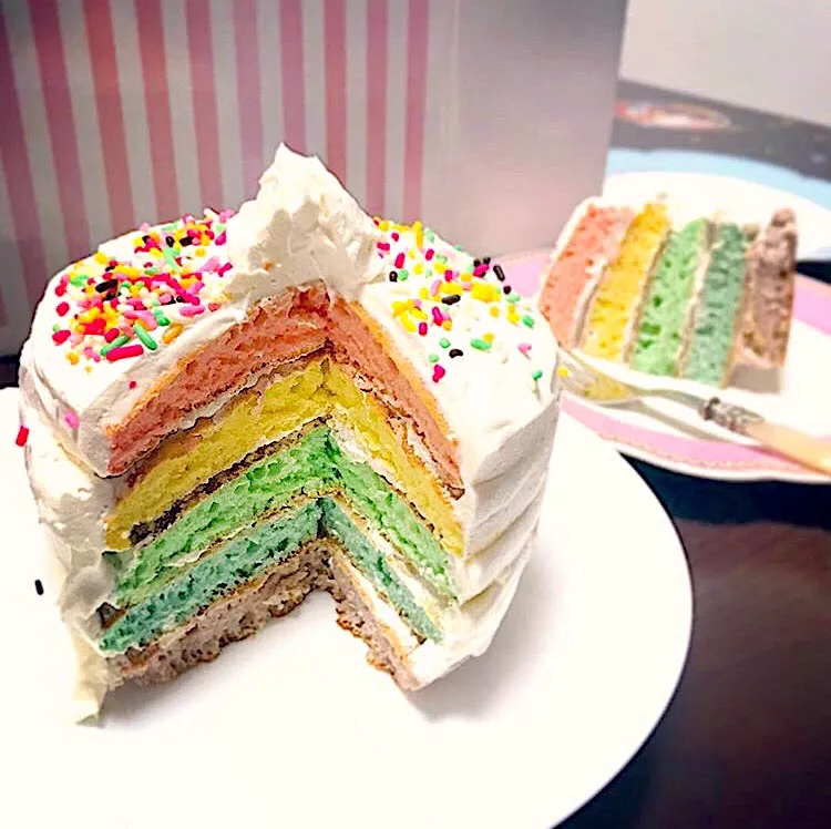 夢のレインボーケーキ🌈|Chicacoさん