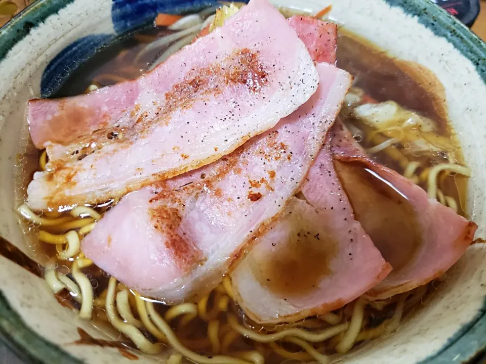 焼きベーコンを乗せたマルちゃん正麺☆|けんさん