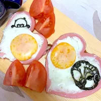 Snapdishの料理写真:ハートの目玉焼き|ようこさん