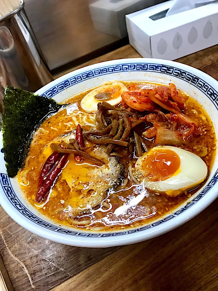 ✨漢の激辛ラーメン🍜✨|中さんさん