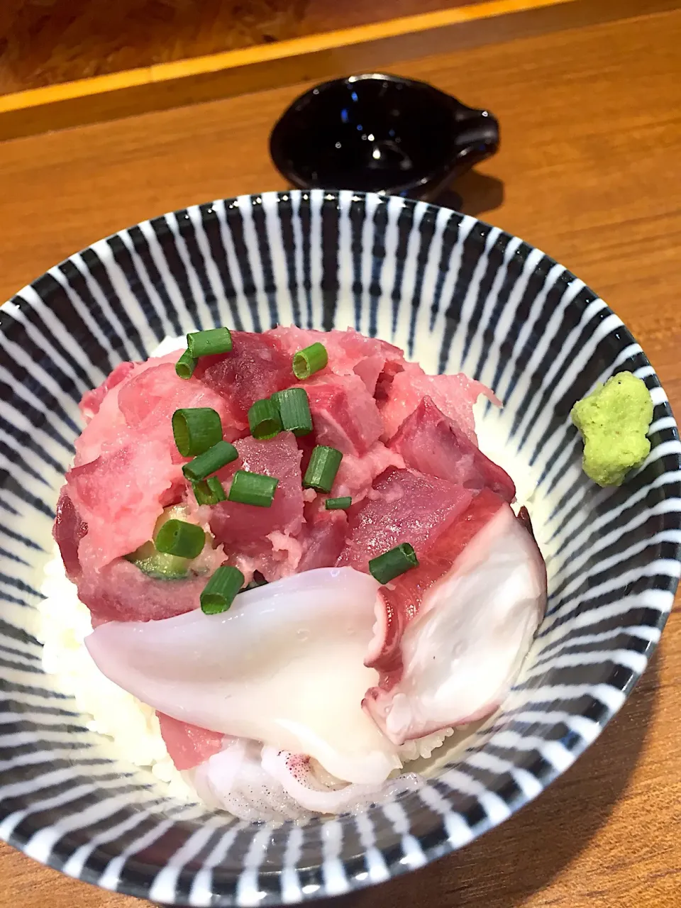 海鮮丼（マグロ、鰤、ヤリイカ、タコ）@寿製麺 中華そば よしかわ（川越）|Kazuya Miyukiさん