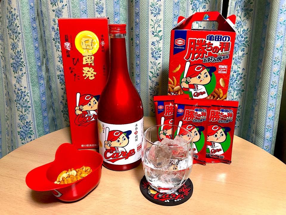 本格芋焼酎 日南発（ひなた） & 亀田の勝ちの種 お好み焼風味