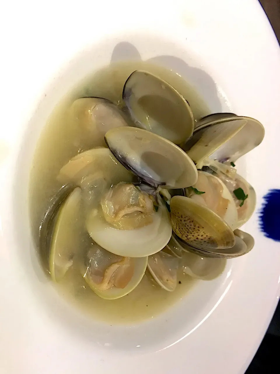 Sautéed clams with white wine|Sky Blueさん