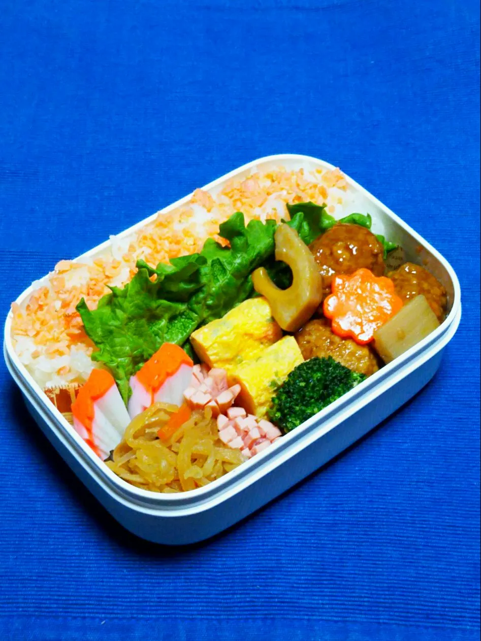 息子のお弁当(強制～自家製鮭フレーク😬)|かあたん(元ポップン)さん