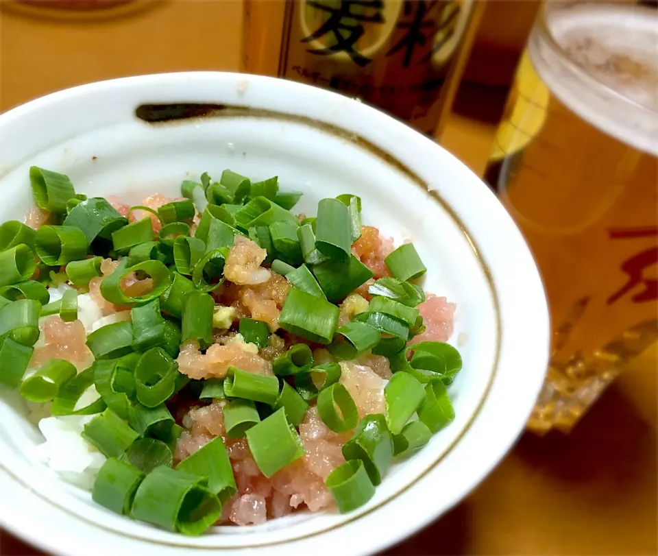 ネギトロ丼♪|とみとみたろうの男子ごはん♪さん