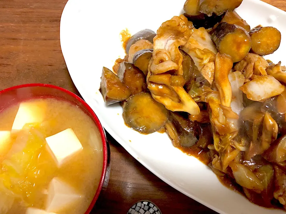 ナスと豚肉の甘味噌炒め＆白菜と豆腐のお味噌汁|♡あき♡さん