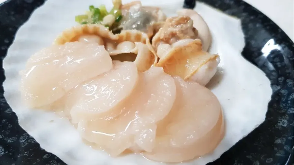 scallop sashimi|steven z.y.さん