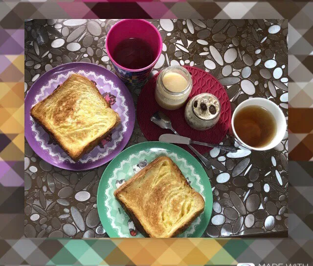 アイスミントティー ♡ボローニャ.オレンジパン ミルクジャム🐮🥛 🐝🍯.フルーツナッツクリチ添え|ma-ko omaさん