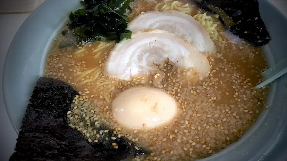 Snapdishの料理写真:ラーメンショップ大住店さんの味噌味玉ラーメン | ᐕ)⁾⁾|ひーちゃんさん