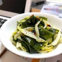 わかめと白菜のアーリオ・オーリオ・ペペロンチーノ