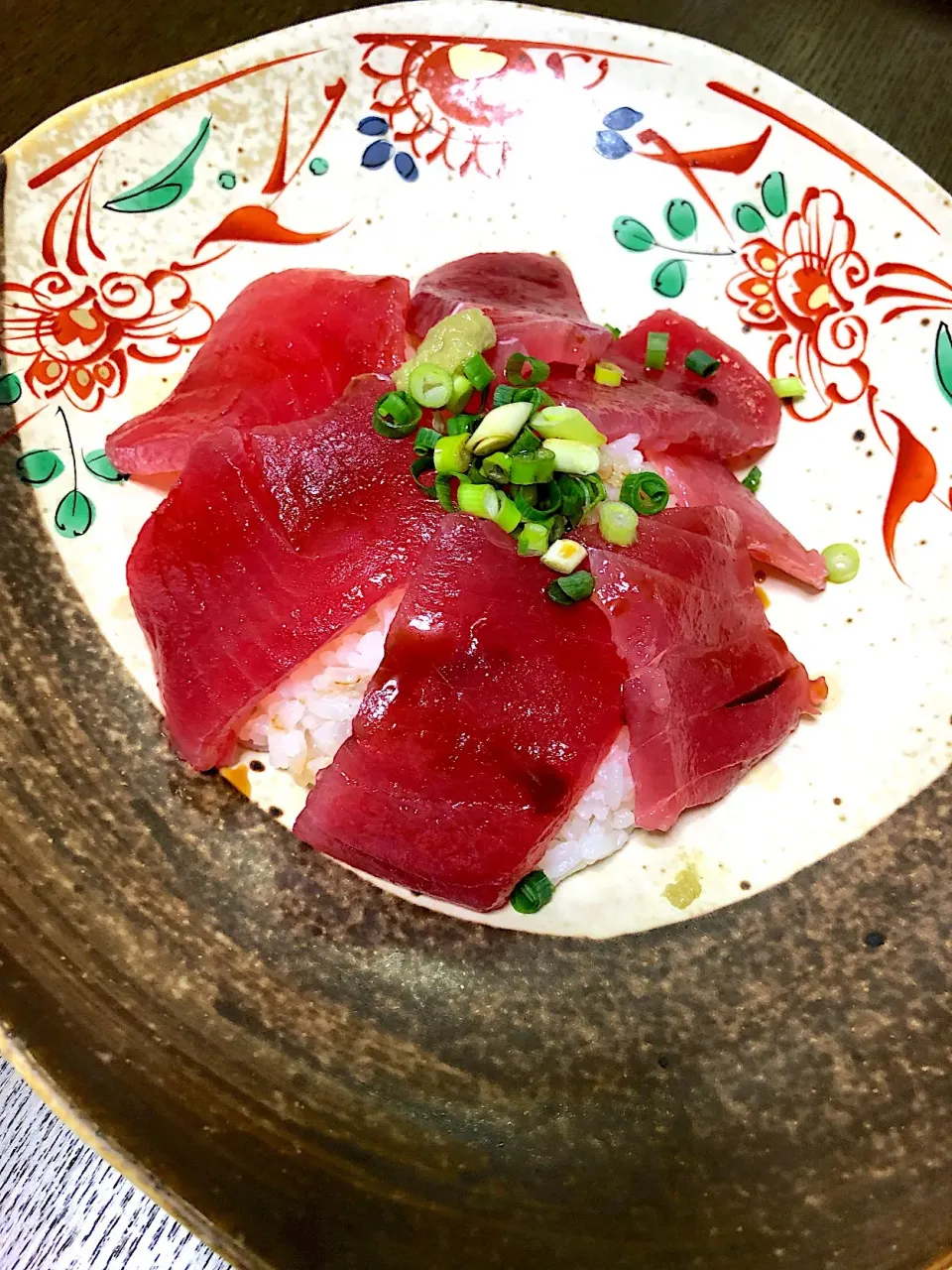 簡単すぎる マグロ丼♡|AKUBI*:ஐ(●˘͈ ᵕ˘͈)さん